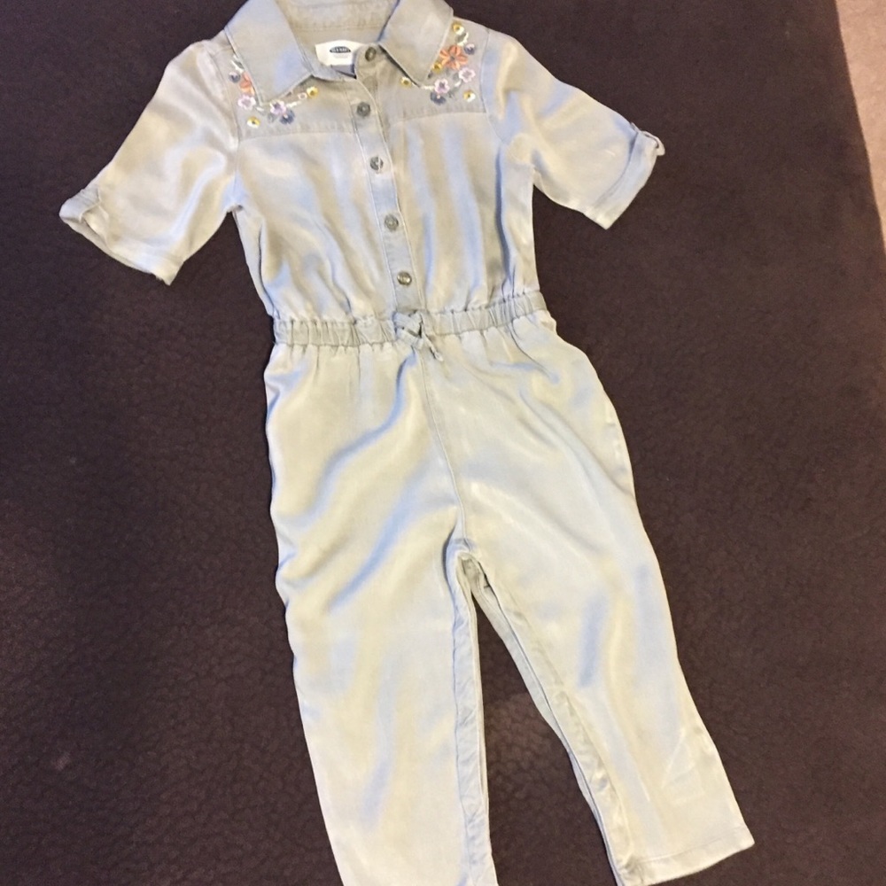 Girls 2t Old Navy sage green jumper